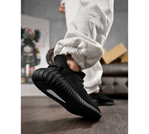 Жіночі кросівки izi total black РН5242