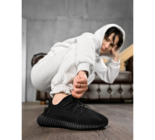 Жіночі кросівки izi total black РН5242