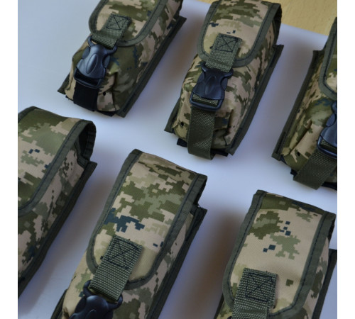 Подсумок на 2 магазина двойной из кордуры пиксель MOLLE тактический KJ-93