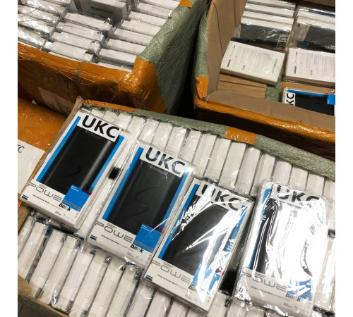 Переносной внешний аккумулятор для телефона, Power bank для ноутбука, Повербанк со встроенным фонариком YE-36
