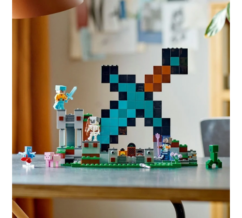 Дитячий конструктор Minecraft MyWorld діамантовий меч Майнкрафт з підсвічуванням 1441 деталь конструктор