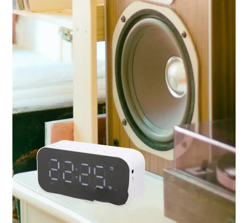 Портативная колонка Bluetooth с часами Q5 BT