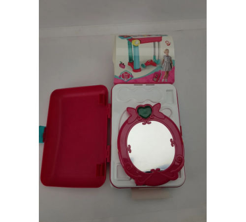 Набор для макияжа детский HAPPY DRESSER с выдвижным чемоданчиком
