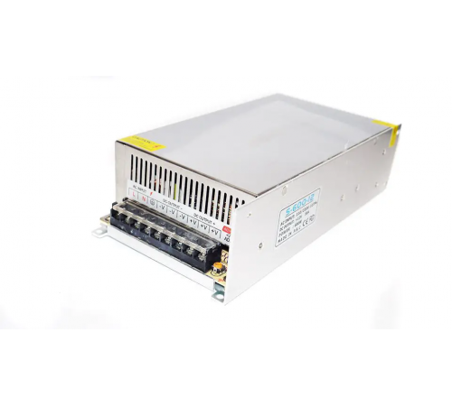 Блок питания адаптер 12V 50A, с вентилятором / сетевое зарядное устройство / импульсный блок питания