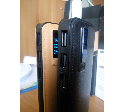 Портативне зарядне 20000 mahc екраном 3 USB + ліхтарик, павер банк, Power Bank