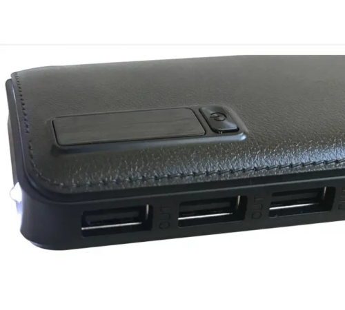 Портативне зарядне 20000 mahc екраном 3 USB + ліхтарик, павер банк, Power Bank